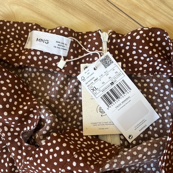 Mng polka dot skirt with buttons - Picture 2 of 5